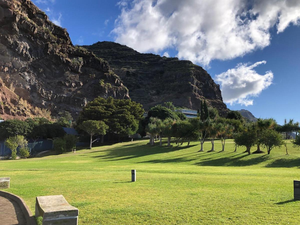 Calheta Ocean View Family Apartment - Air Condition Estreito Da Calheta エクステリア 写真